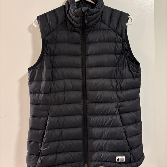 MEC Women’s Light Down Vest - Black - Picture 1 of 2
